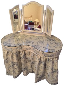 Kidney Shaped Dressing Table