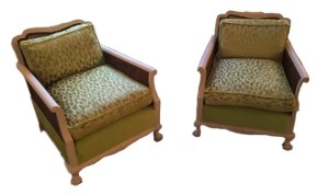 The two finished seats.