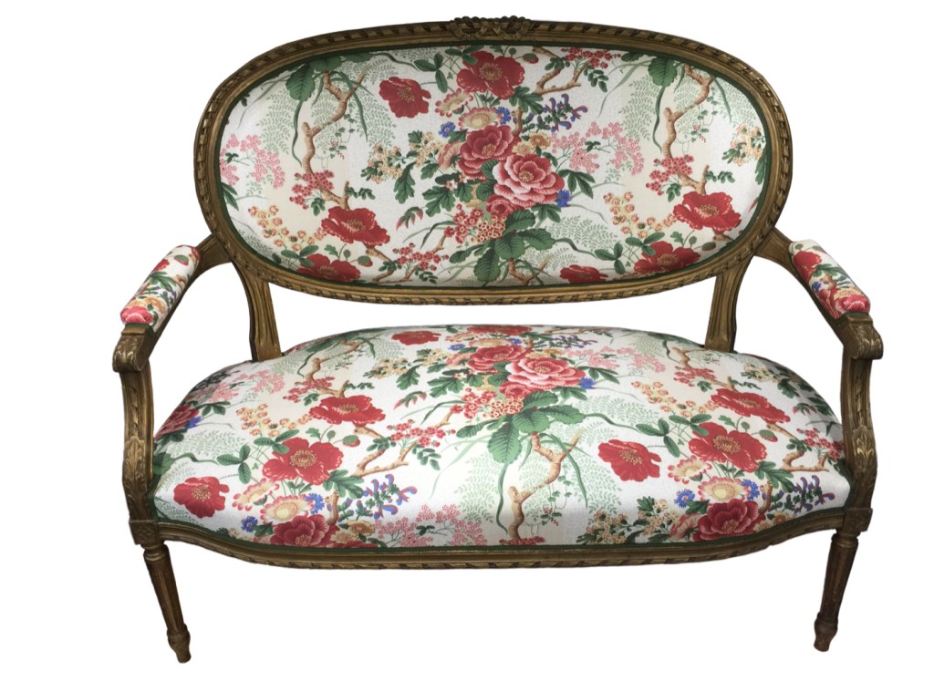 Image of the finished Canapé with link to the project details