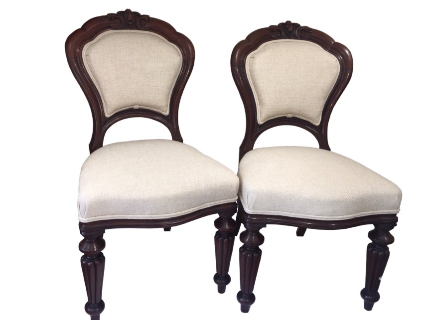 Image of the completed Dining Seats with link to the project documentation