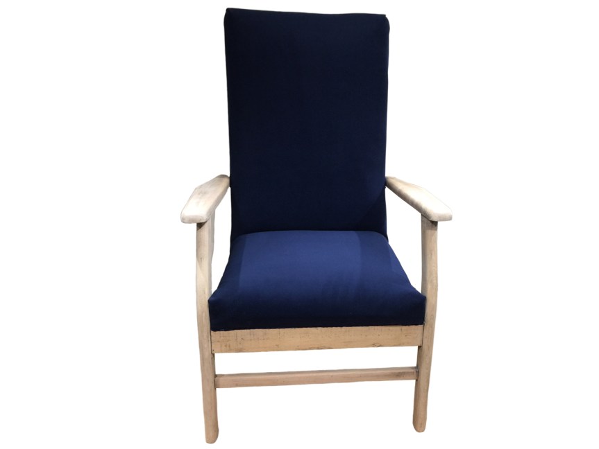 Image of the completed Upholstered Chair with link to the project documentation