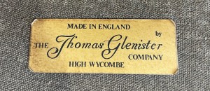 Label of maker ‘Thomas Glenister’.