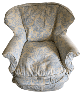 The chair with loose cover